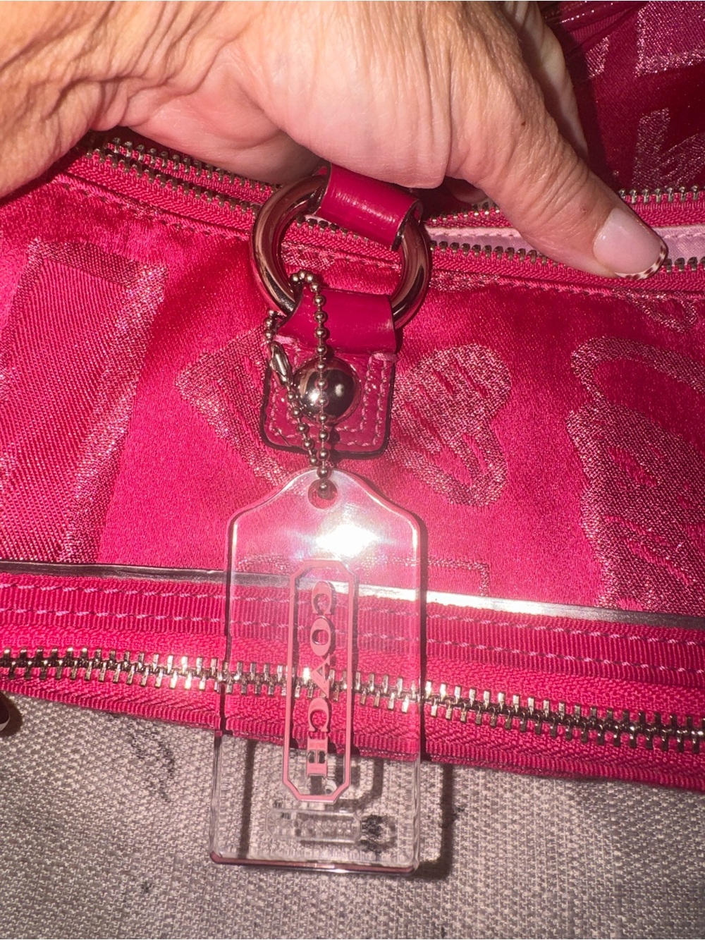 Coach Poppy Hot Pink storypatch sig Shoulder Tote w/2 poppy bag charms - Picture 5 of 9